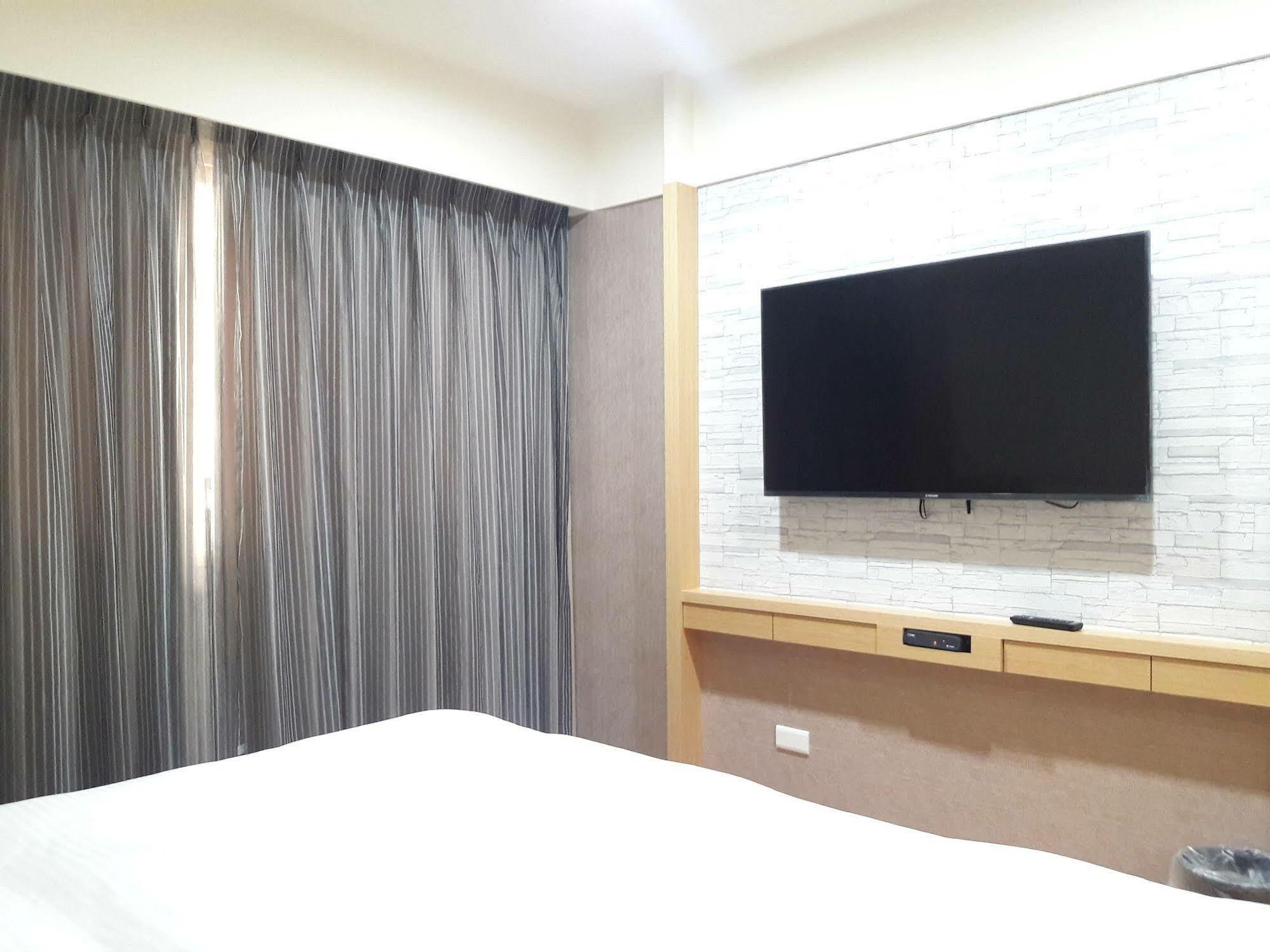 Mei Hotel Тайчжун Екстер'єр фото